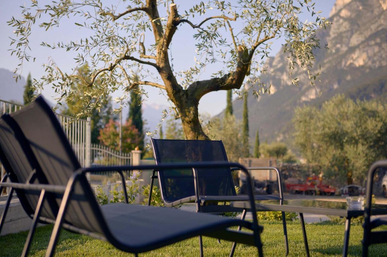 Agriturismo De Bas ริวาเดลการ์ดา ภายนอก รูปภาพ