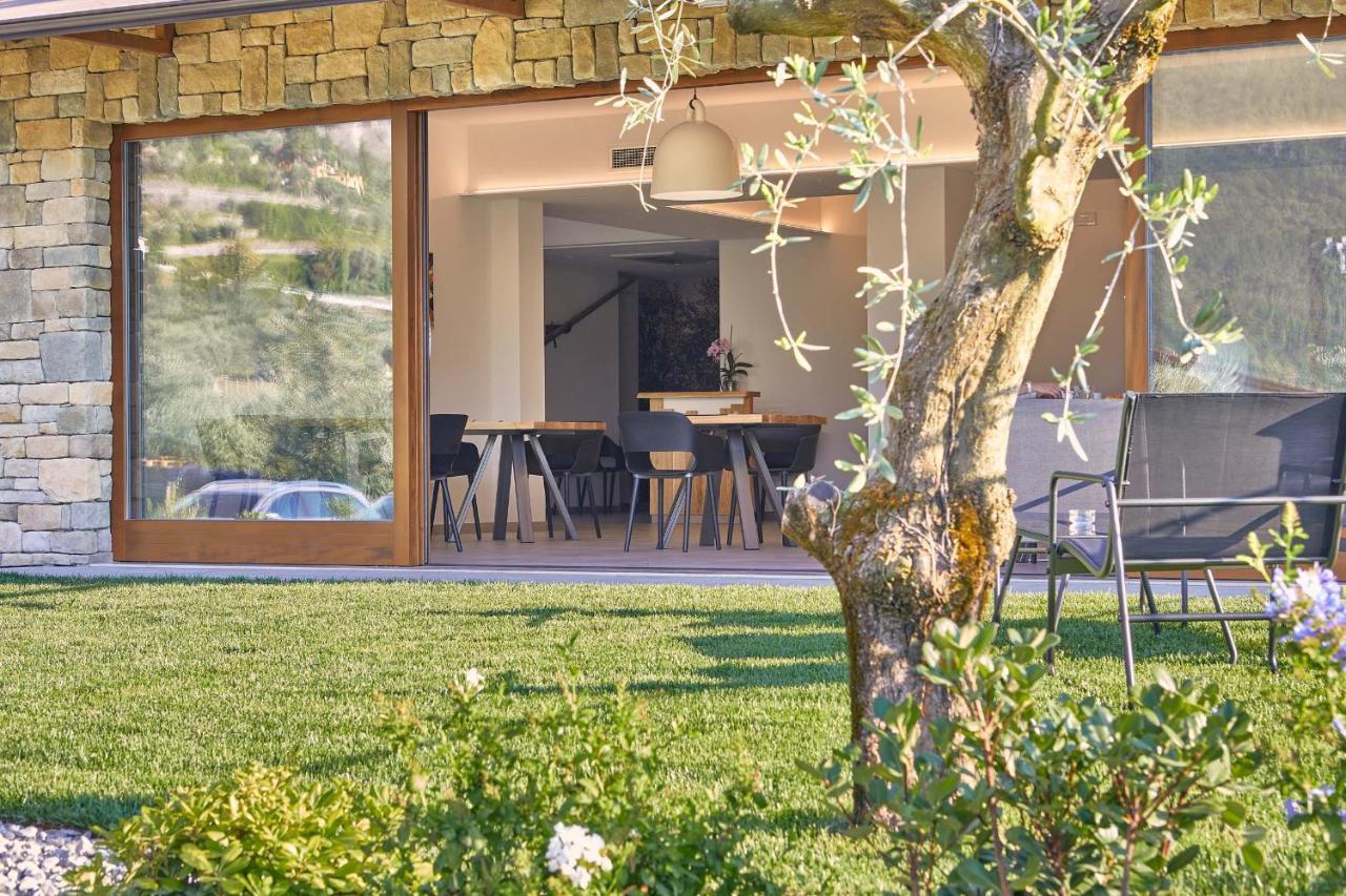 Agriturismo De Bas ริวาเดลการ์ดา ภายนอก รูปภาพ